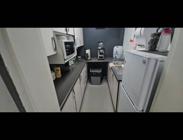 INDUSTRIAL PROPERTY TO RENT IN CLAYVILLE